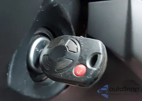 2014 Ford Escape S z USA, uszkodzony, nr VIN 1FMCU0F72EUD00351